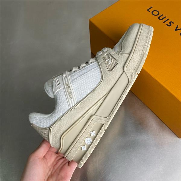 20251128154045839 390